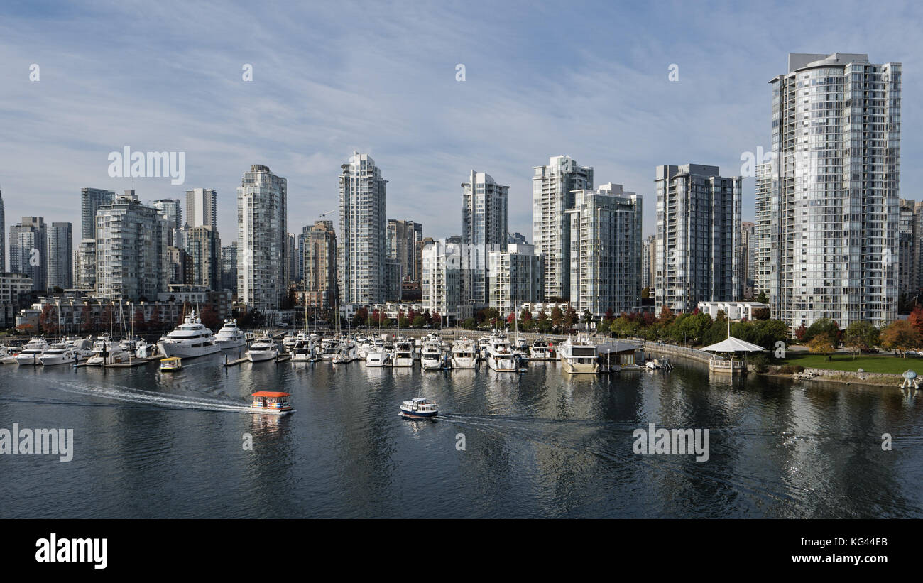 Vancouver, British Columbia, Canada. 31st Oct, 2017. High-rise ...