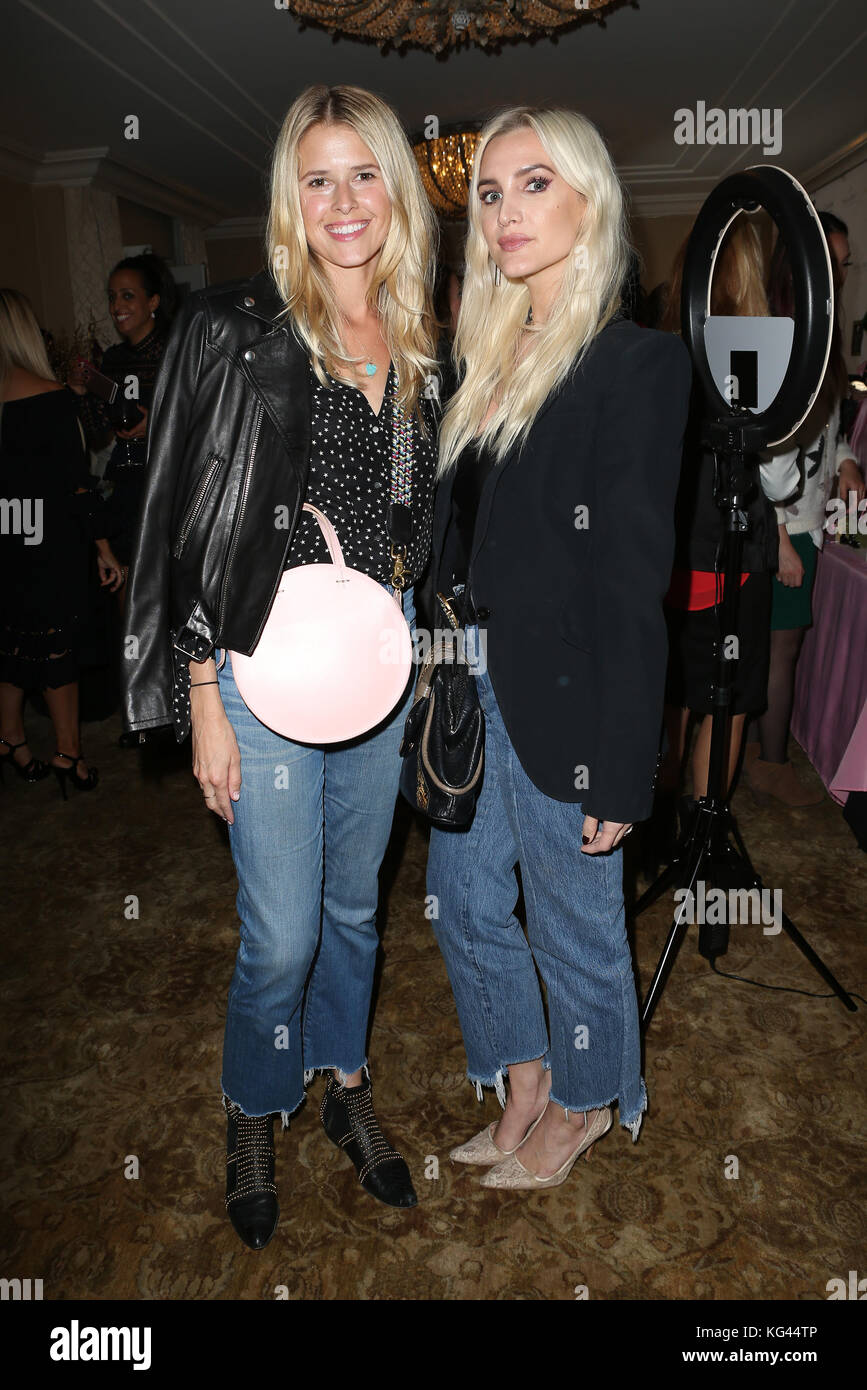Beverly Hills, Ca. 2nd Nov, 2017. Sarah Wright, Ashlee Simpson, at the