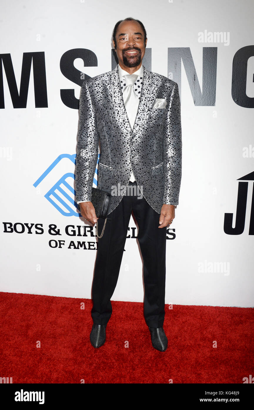 Walt frazier hi-res stock photography and images - Alamy