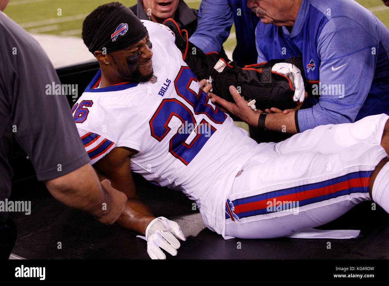 East Rutherford, New Jersey, USA. 2nd Nov, 2017. Buffalo Bills running back  Taiwan Jones (26) gets put on a cart after getting an air cast put on his  left arm during the