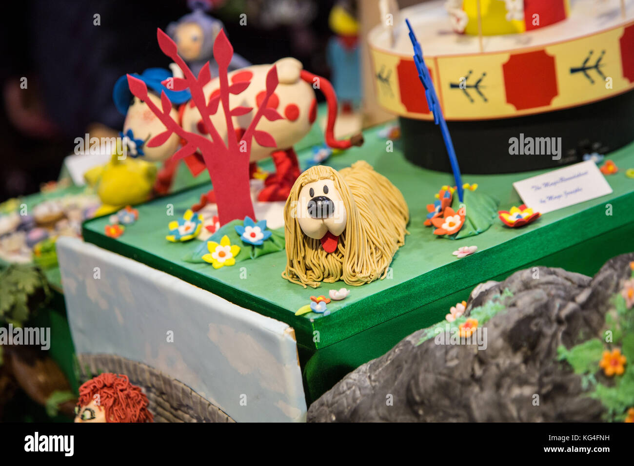 Birmingham, UK. 04th Nov, 2017. Cake International at the NEC where master cake bakers and decorators compete for best cakes in various categories to win gold Credit: steven roe/Alamy Live News Stock Photo