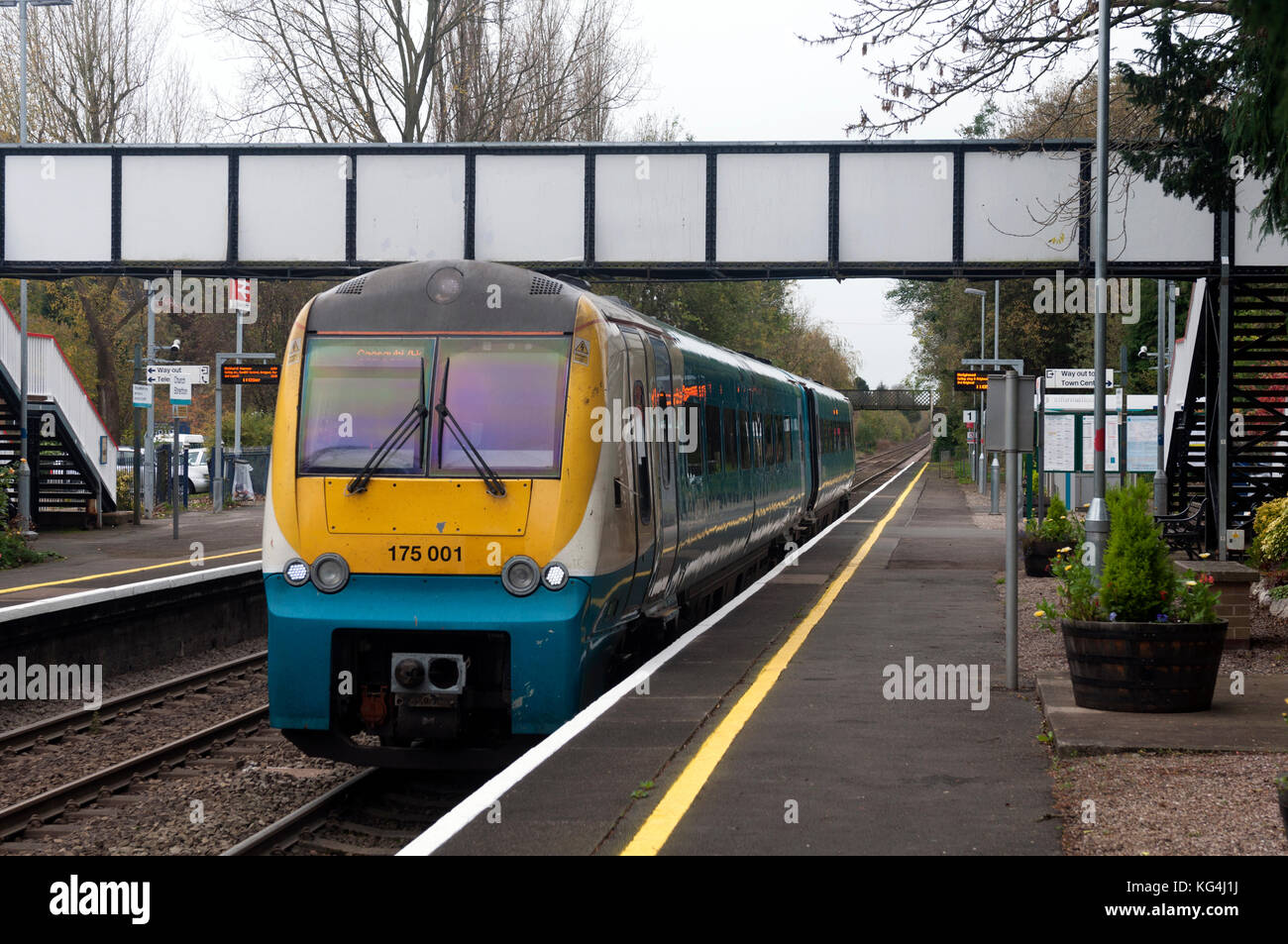 An Arriva Trains Wales class 175 diesel train at Church Stretton