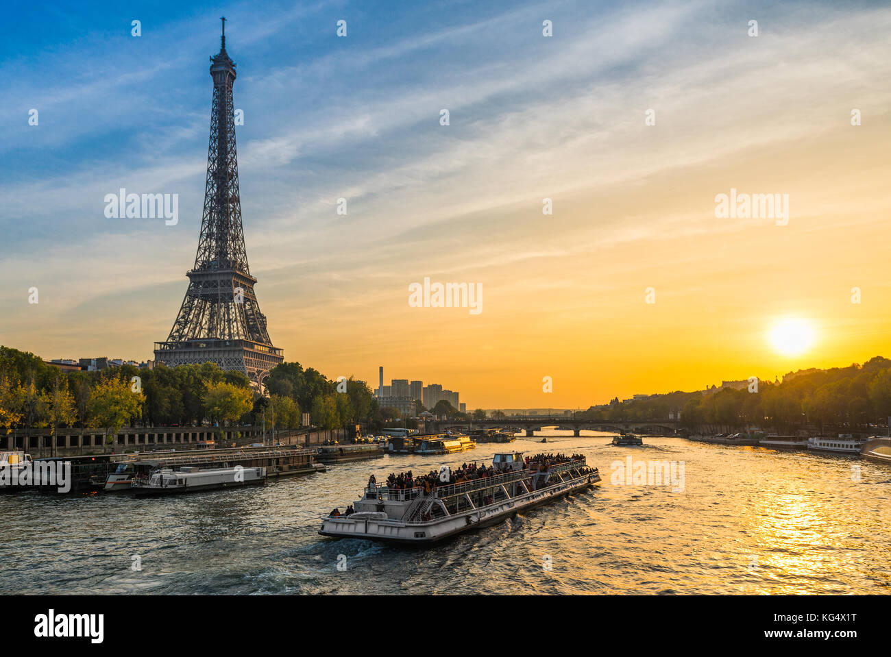 Sunset at the Eiffel tower, Paris Stock Photo