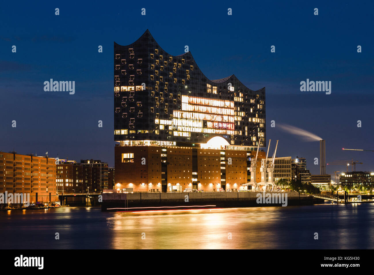 Germany, Hamburg, night photography, long time exposure, Elbphilharmonie,  Elphi Stock Photo - Alamy