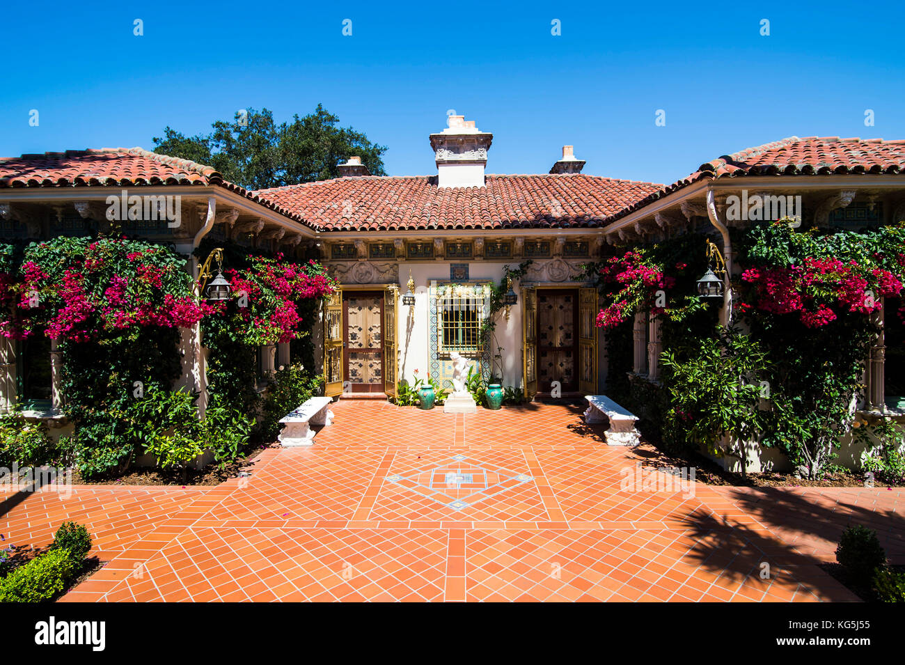 Guest house castle california usa hi-res stock photography and images -  Alamy