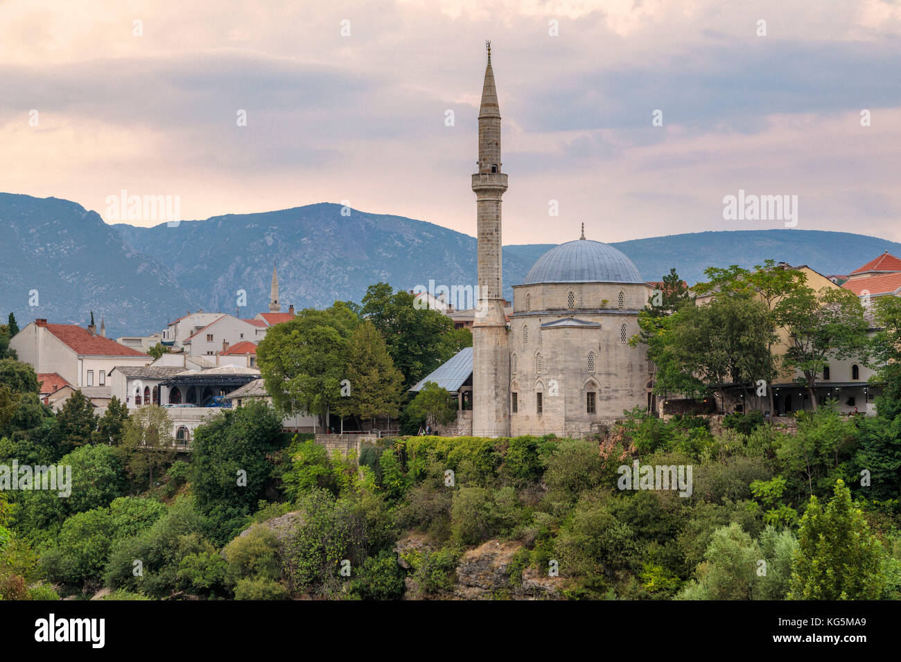 Koski Mehmed Pasha mosque and minaret, Mostar old town, Bosnia and Herzegovina Stock Photo