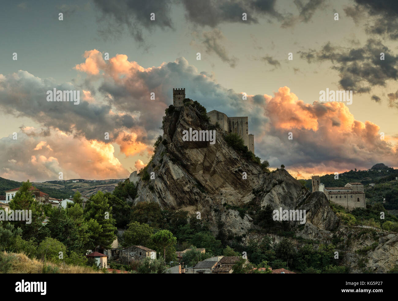 The medieval castle of Roccascalegna at sunset, in the Aventino-Medio Sangro valley, Chieti district, Abruzzo, Italy, Europe Stock Photo