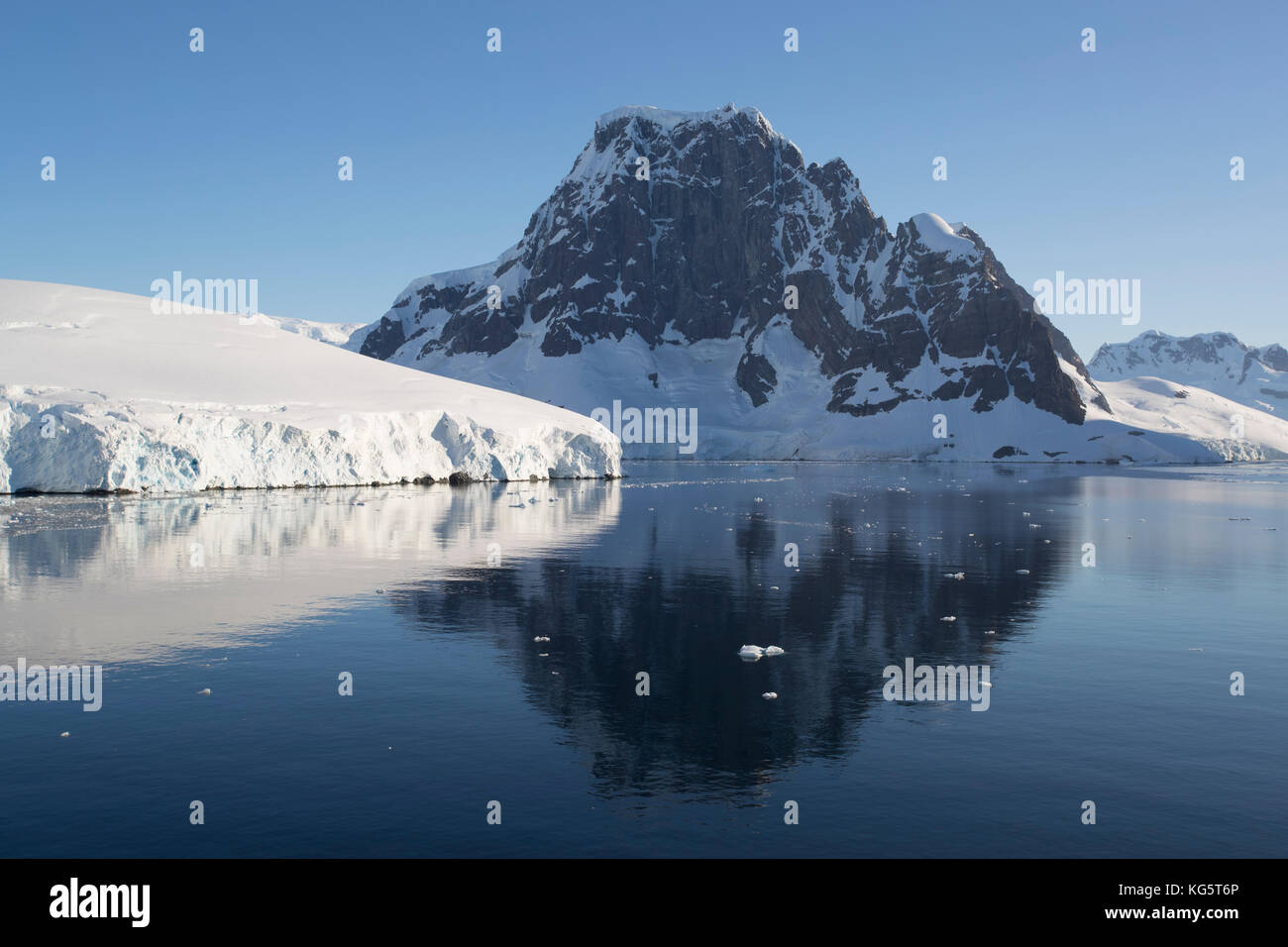 Mountains and snow, Lemaire Channel, Antarctic Peninsular Stock Photo