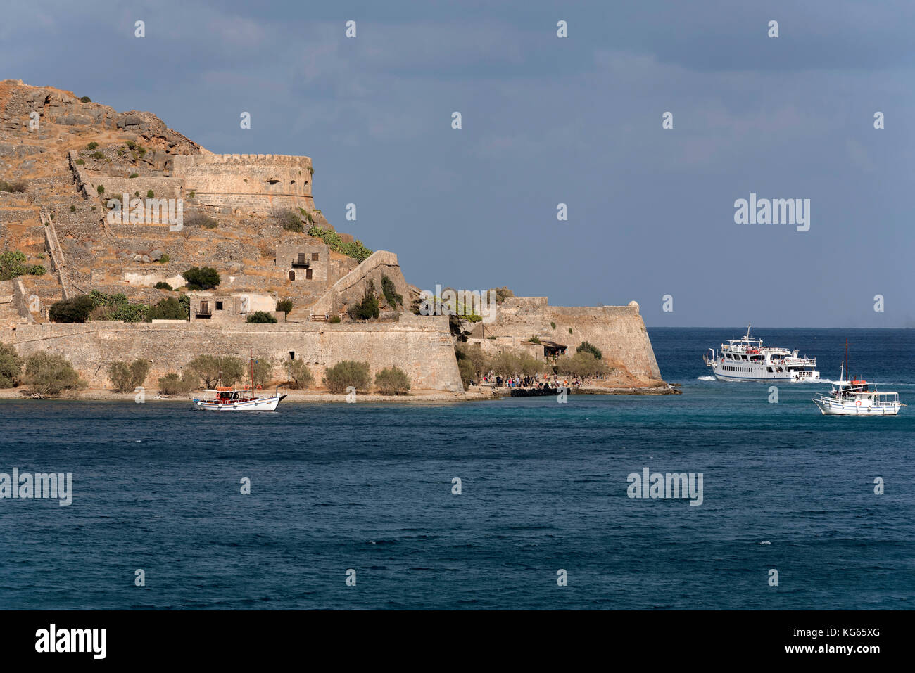 Overview Of Spinalonga Island The Historic Leper Colony And Venetian 