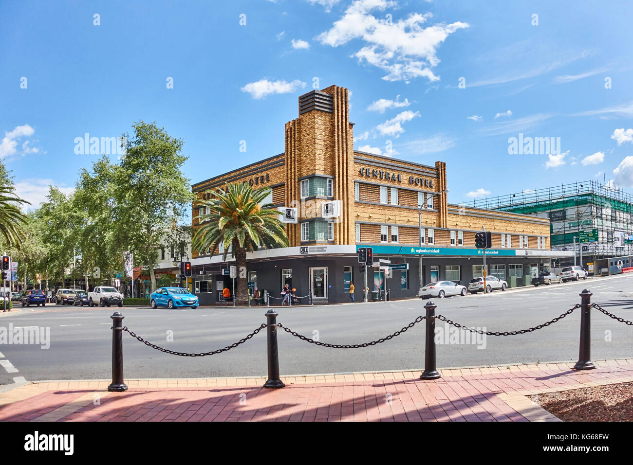 Central Hotel renamed CH on Peel. Corner Peel and Bridge Streets Tamworth NSW Australia. Stock Photo