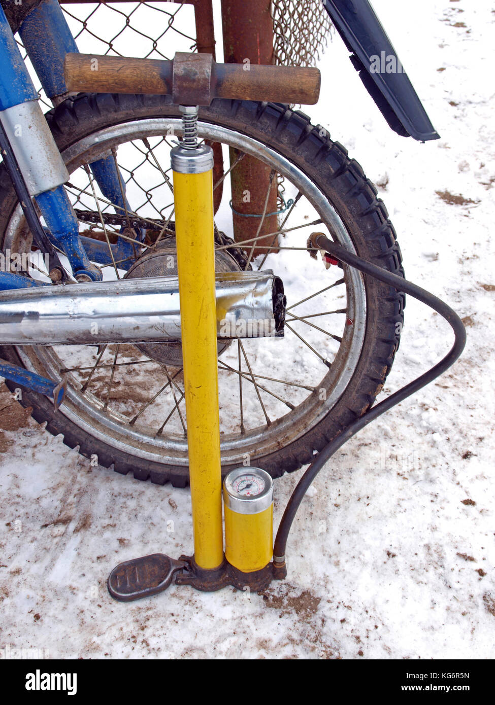 motorcycle tire pump