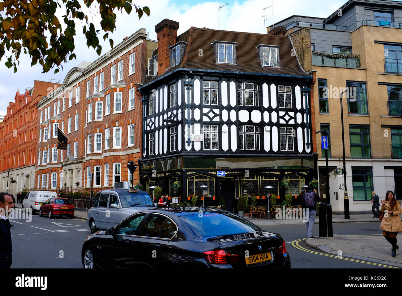 The Tudor Rose Pub in Blandford Street and Manchester street, Marylebone, London UK Stock Photo