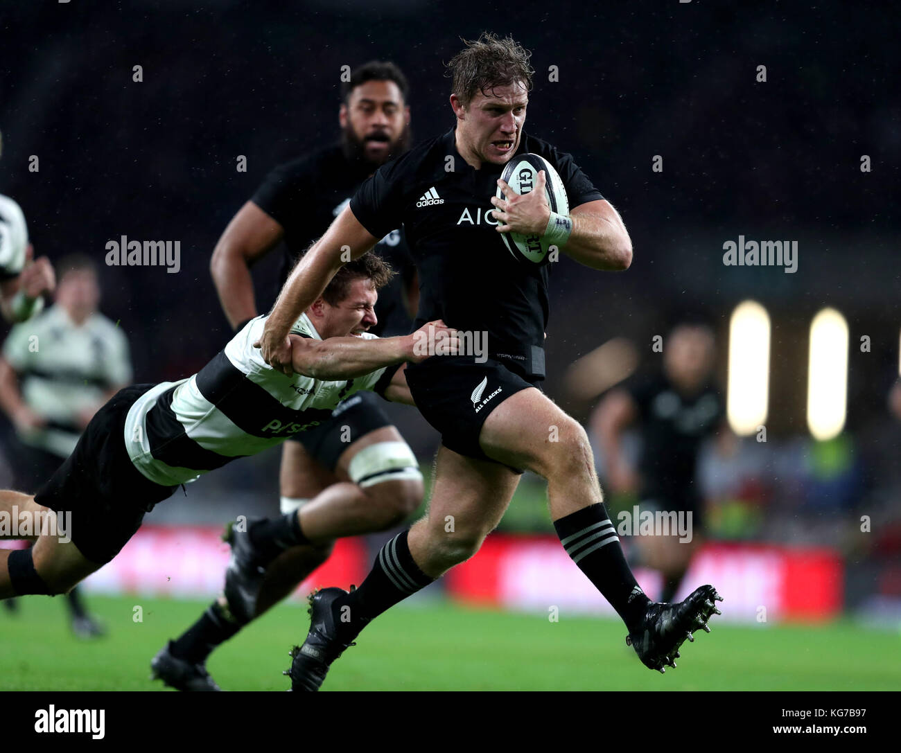 New Zealand's Nathan Harris on his way to scoring a try during the Autumn International match at Twickenham, London. Stock Photo