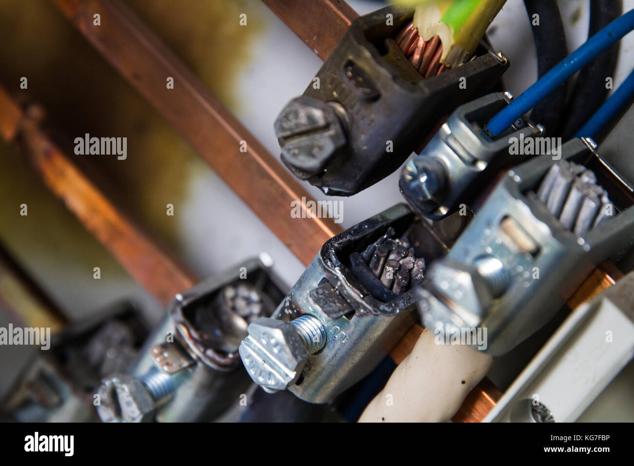 Kurzschluss in einer elektrischen Anlage Kupfer Sammelschinensystem Stock Photo