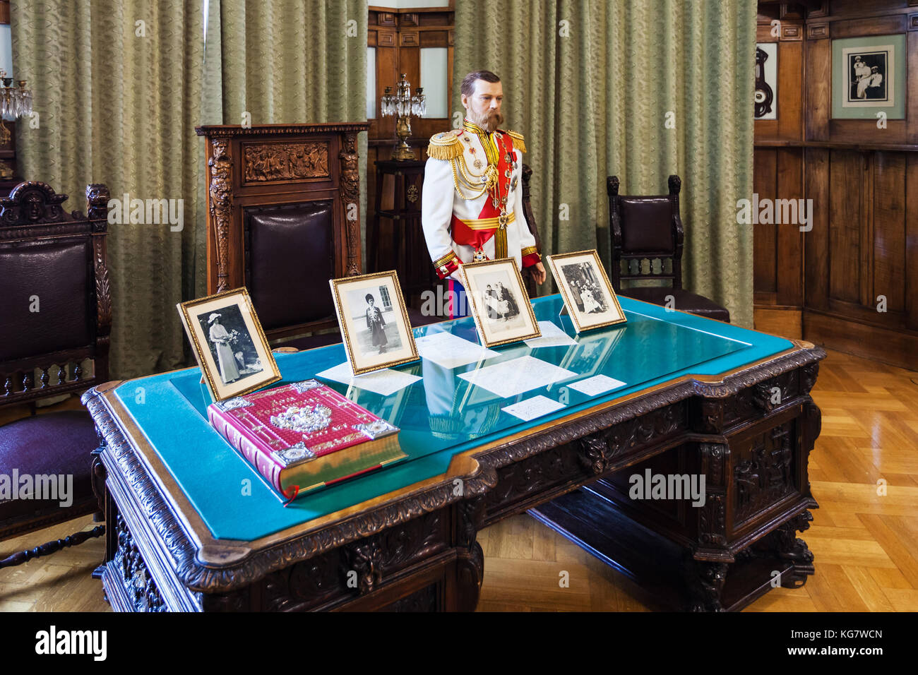 LIVADIYA, CRIMEA SEPTEMBER 21, 2017 figure of russian tsar Nicholas