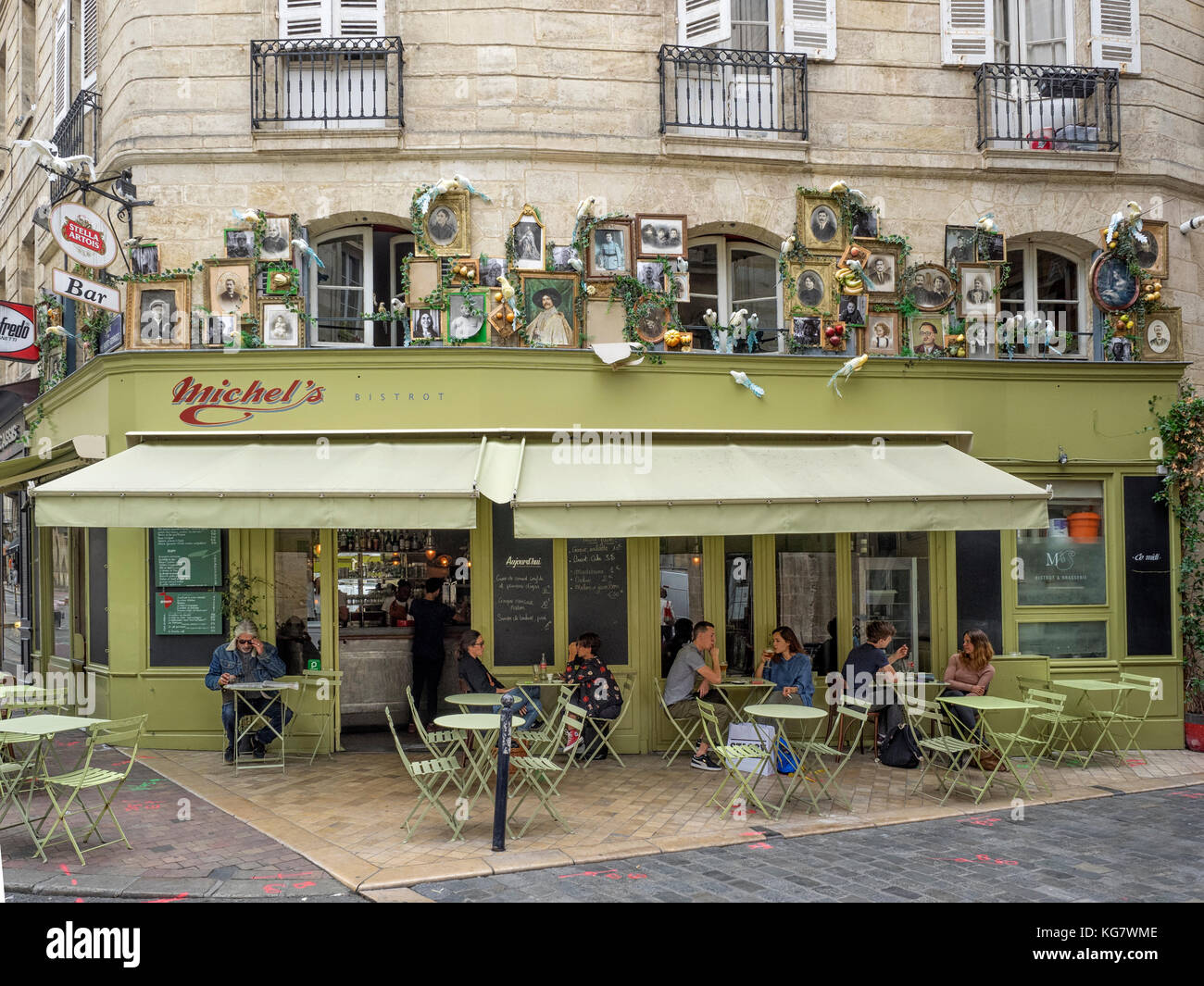 French Bistrot High Resolution Stock Photography and Images - Alamy