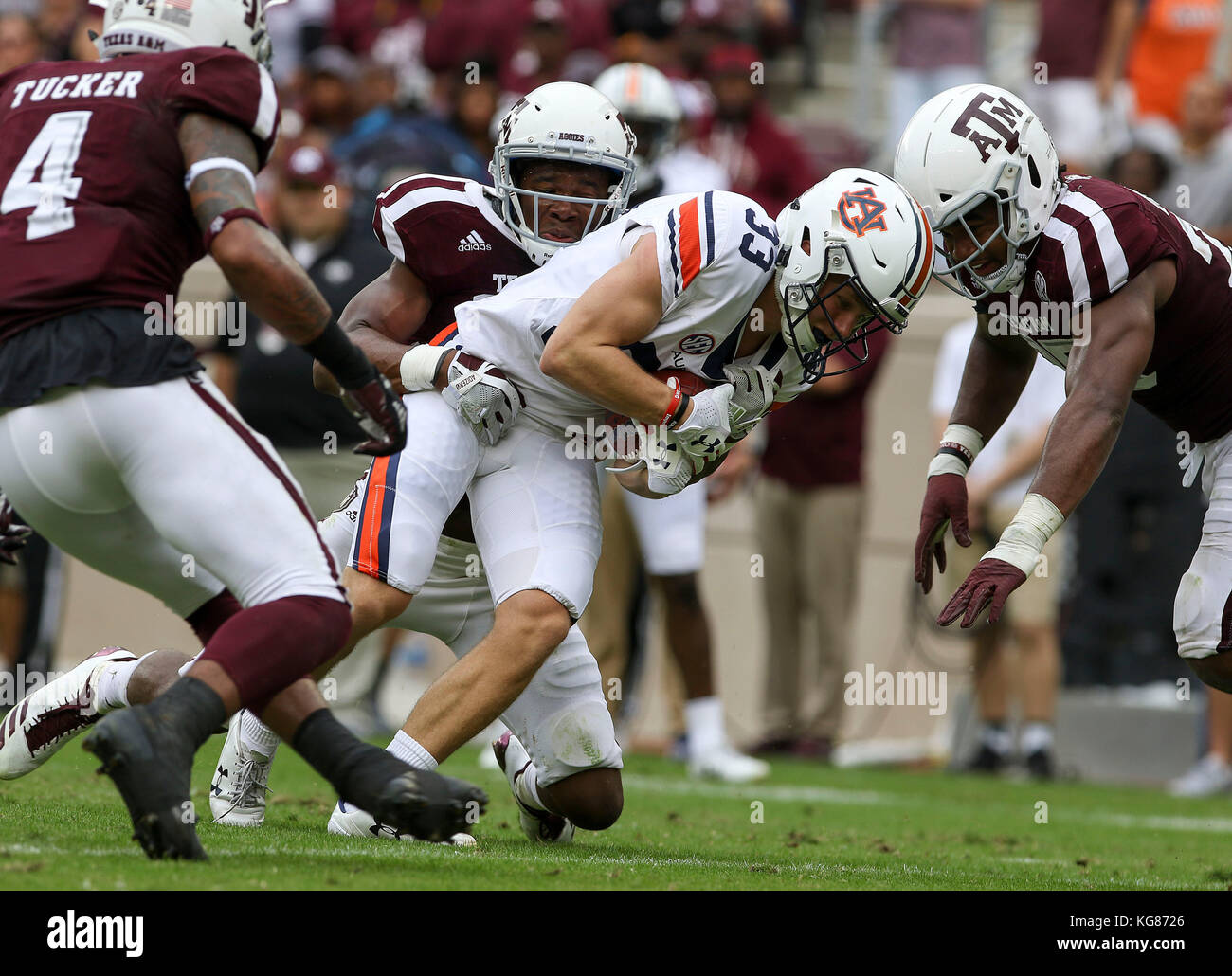 November 4, 2017: Auburn Tigers wide receiver Will Hastings (33) rushes for yards in the second quarter during the NCAA football game between the Auburn Tigers and the Texas A&M Aggies at Kyle Field in College Station, TX; John Glaser/CSM. Stock Photo