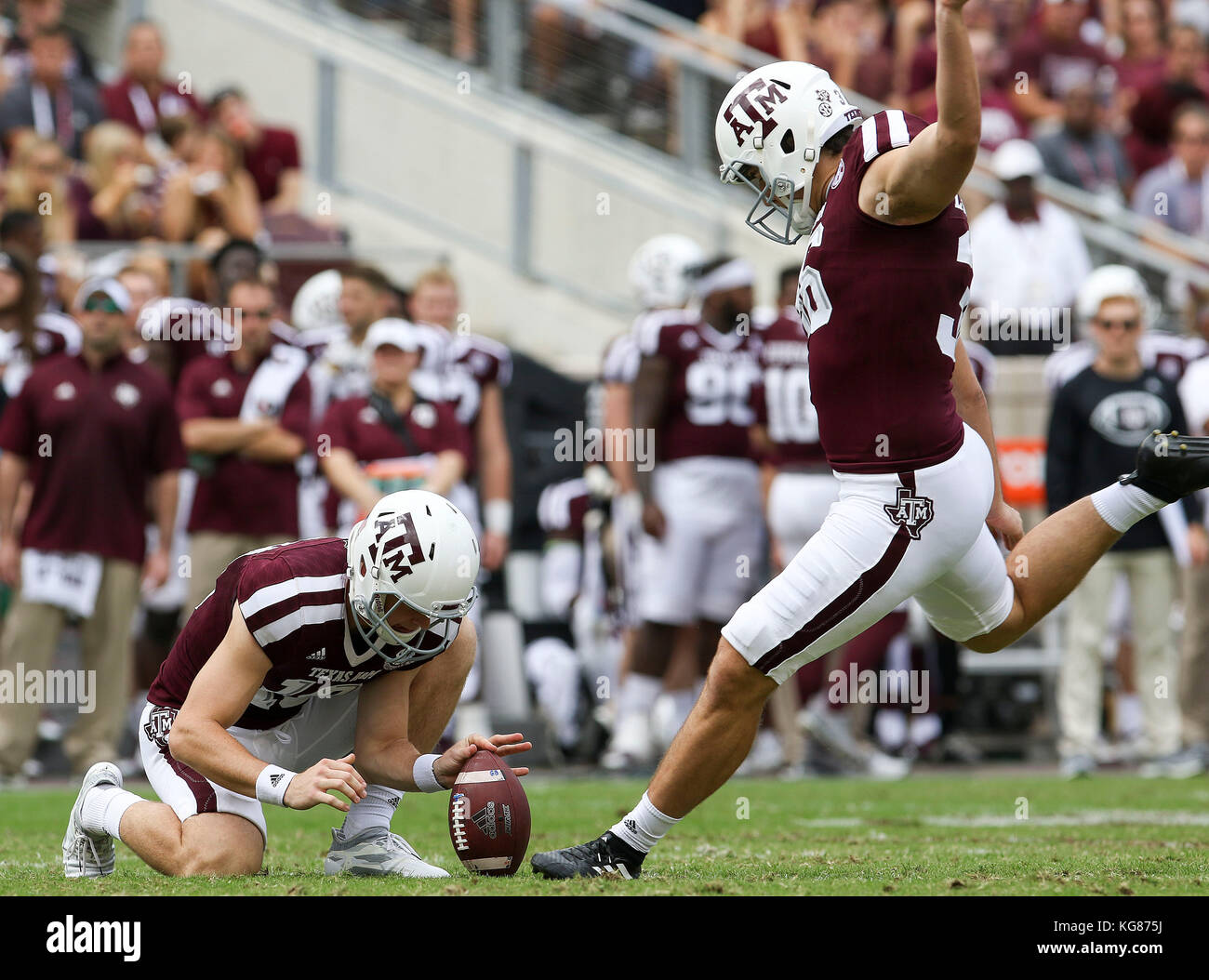 November 4, 2017: Texas A&M Aggies place kicker Daniel LaCamera (36) kicks a 25 yards field goal in the second quarter during the NCAA football game between the Auburn Tigers and the Texas A&M Aggies at Kyle Field in College Station, TX; John Glaser/CSM. Stock Photo