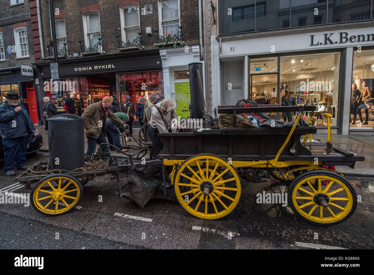 Old cars for sale hires stock photography and images Alamy