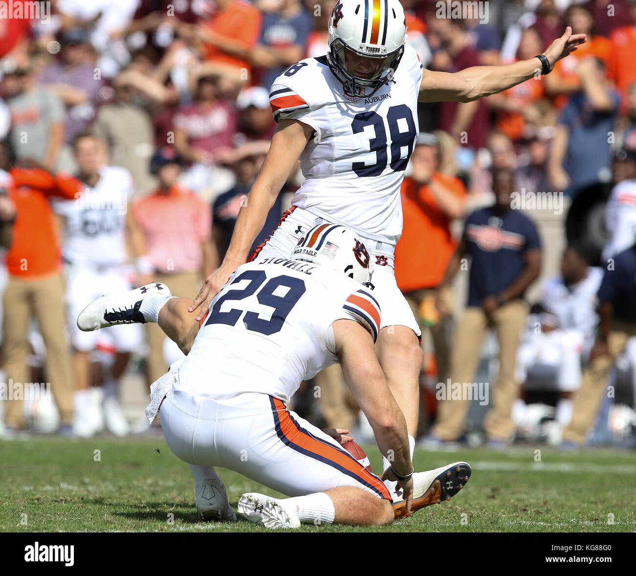 November 4, 2017: Auburn Tigers place kicker Daniel Carlson (38) kicks an extra point in the third quarter during the NCAA football game between the Auburn Tigers and the Texas A&M Aggies at Kyle Field in College Station, TX; John Glaser/CSM. Stock Photo