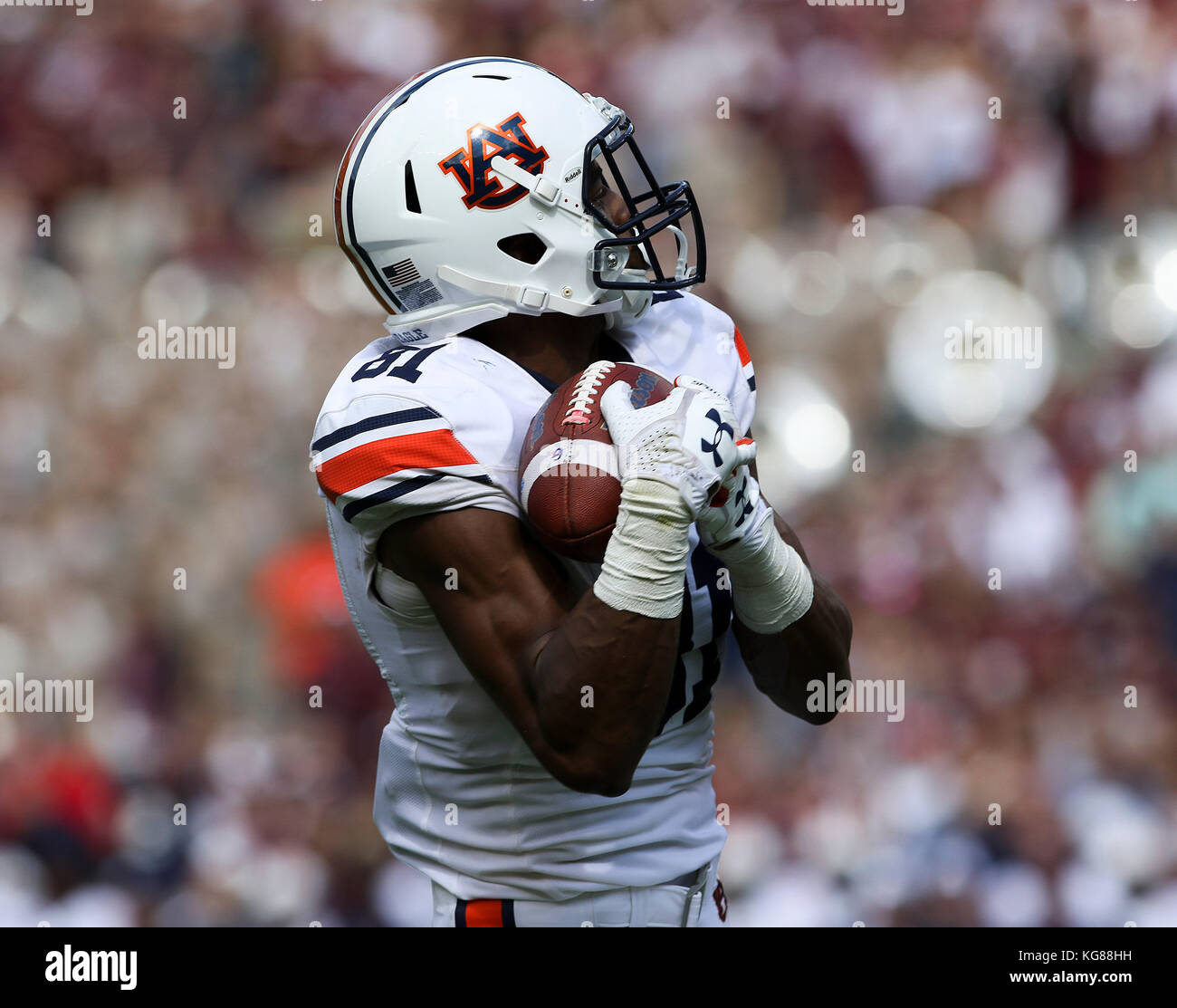 November 4, 2017: Auburn Tigers wide receiver Darius Slayton (81) catches a pass in the third quarter during the NCAA football game between the Auburn Tigers and the Texas A&M Aggies at Kyle Field in College Station, TX; John Glaser/CSM. Stock Photo