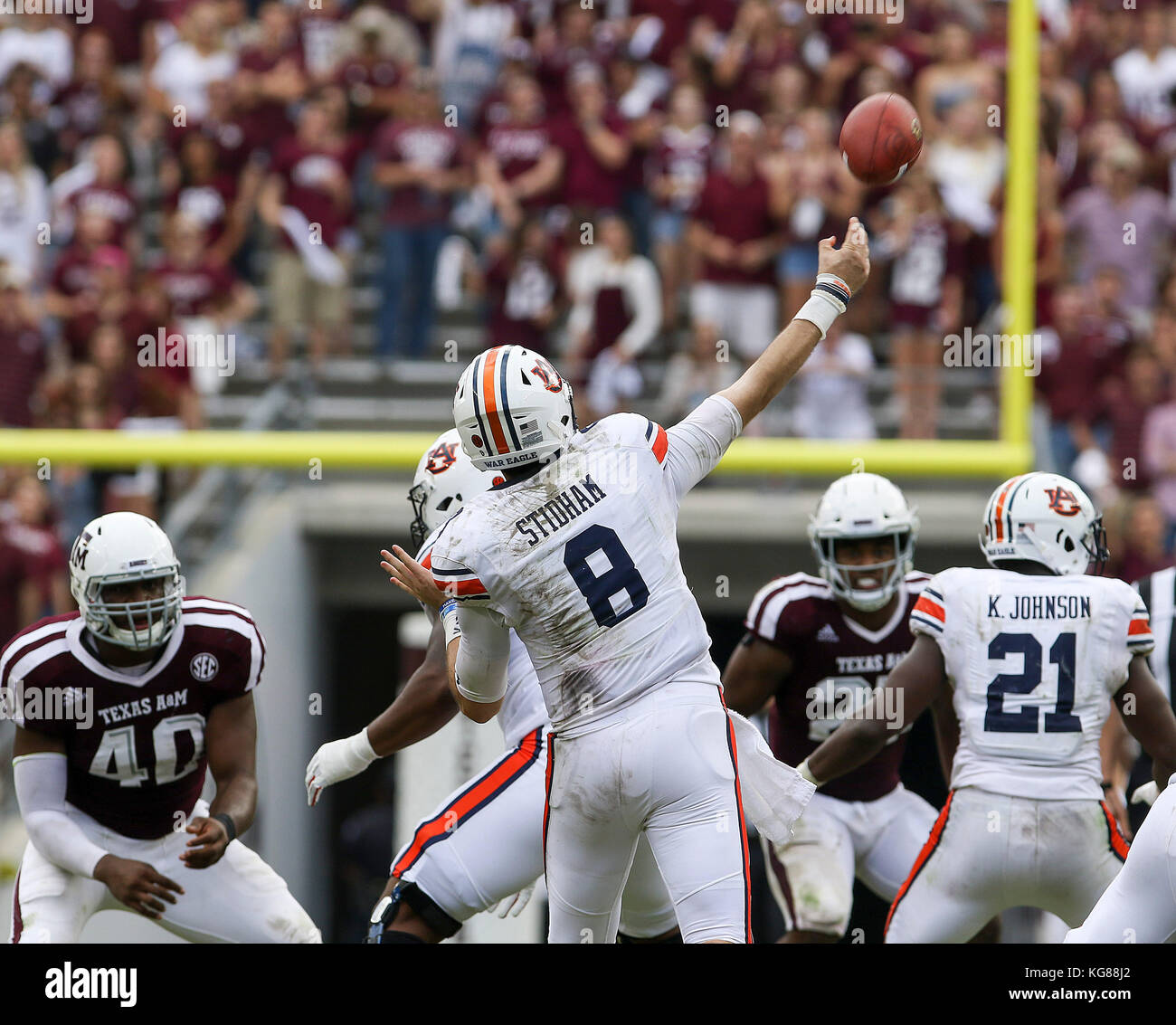 November 4, 2017: Auburn Tigers quarterback Jarrett Stidham (8) drops back to pass in the third quarter during the NCAA football game between the Auburn Tigers and the Texas A&M Aggies at Kyle Field in College Station, TX; John Glaser/CSM. Stock Photo
