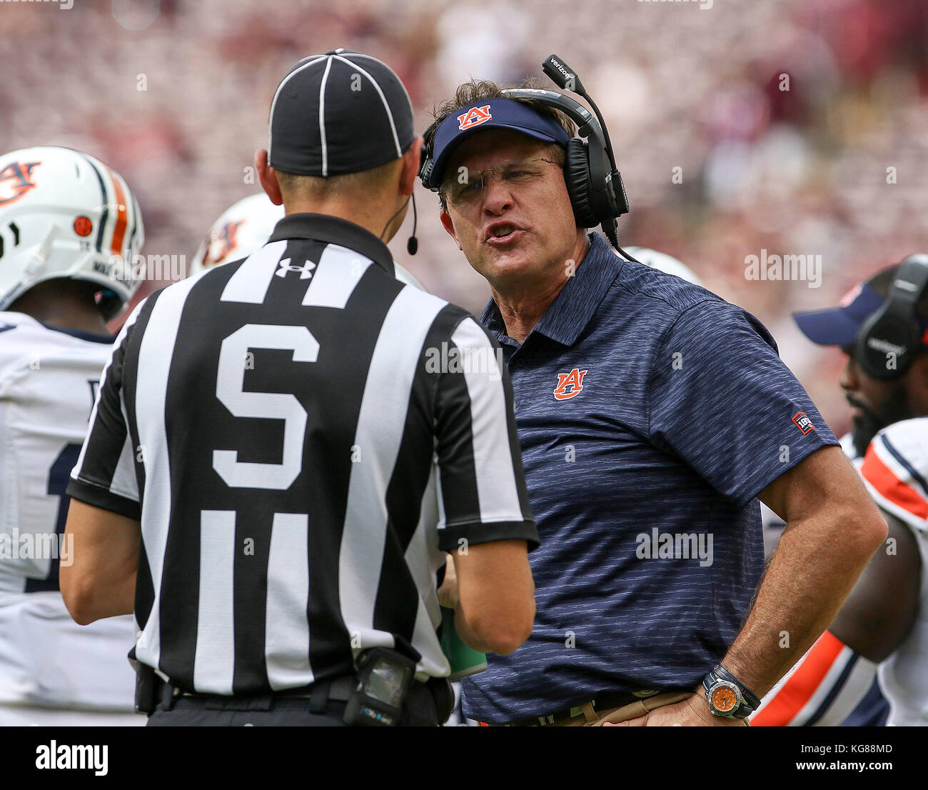 November 4, 2017: Auburn Tigers head coach Gus Malzahn talks to an official in the fourth quarter during the NCAA football game between the Auburn Tigers and the Texas A&M Aggies at Kyle Field in College Station, TX; John Glaser/CSM. Stock Photo