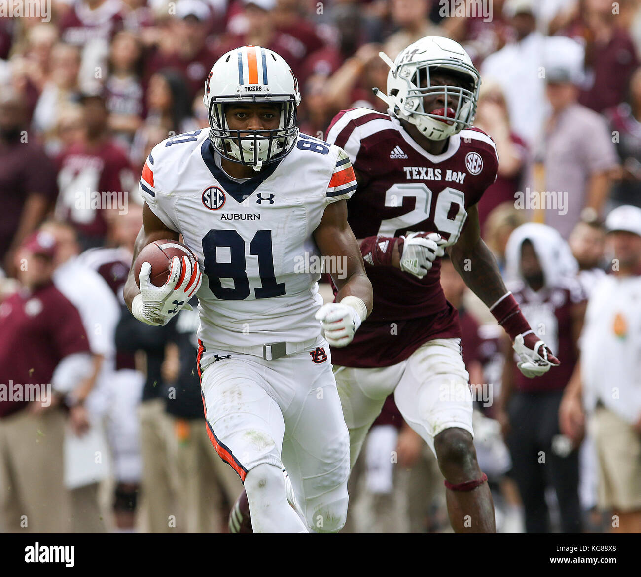 November 4, 2017: Auburn Tigers wide receiver Darius Slayton (81) runs for a 53 yard touchdown pass in the second quarter during the NCAA football game between the Auburn Tigers and the Texas A&M Aggies at Kyle Field in College Station, TX; John Glaser/CSM. Stock Photo