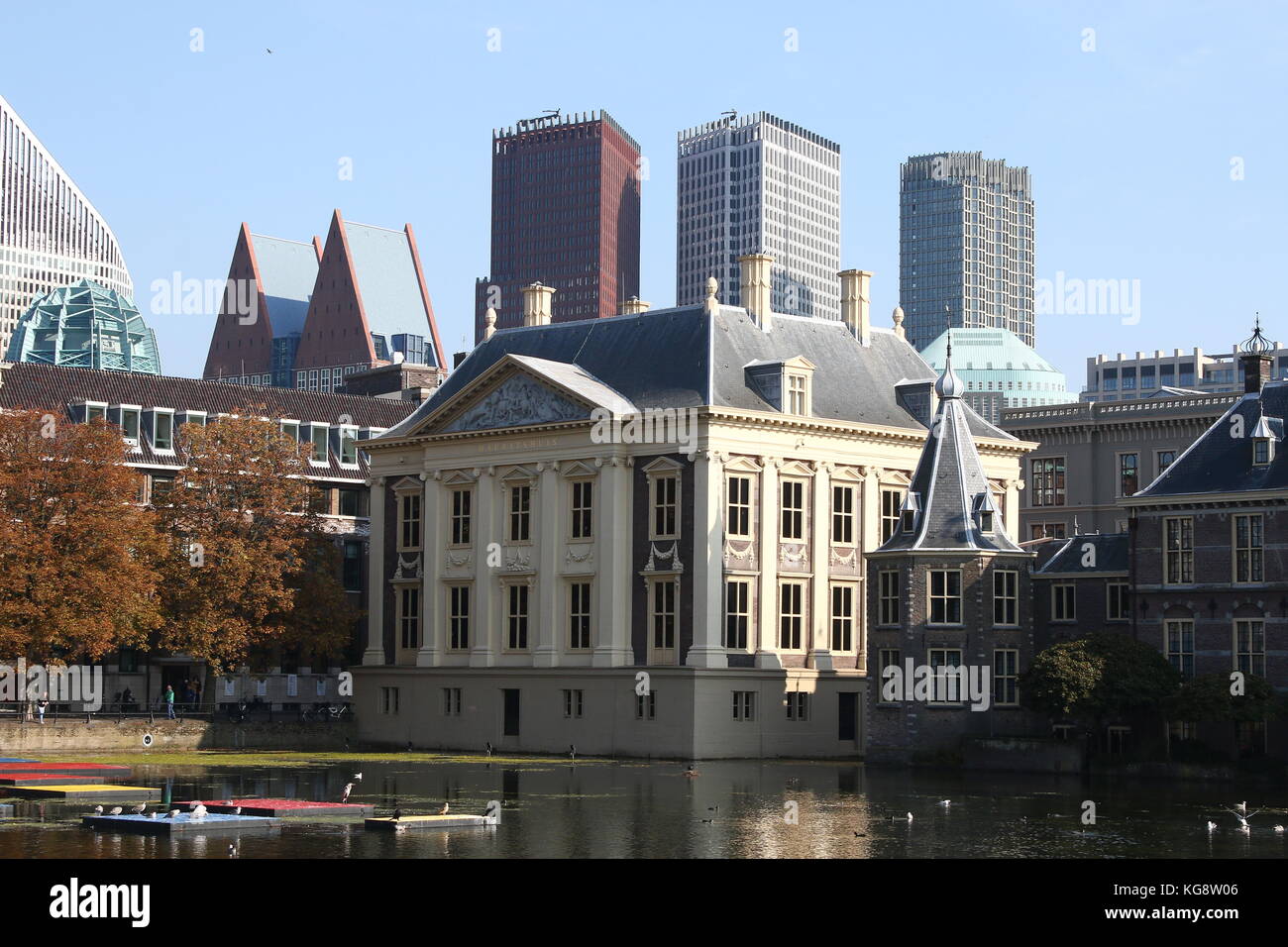 Art museum Mauritshuis, central The Hague (Den Haag), Netherlands. Hofvijver Pond. Het Torentje of Prime Minister Rutte on right  Summer 2017 Stock Photo