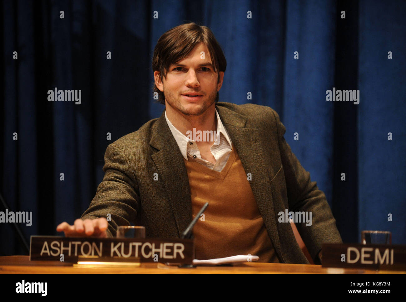 NEW YORK NOVEMBER 04 UN Secretary General Ban KiMoon along with US actress Demi Moore and