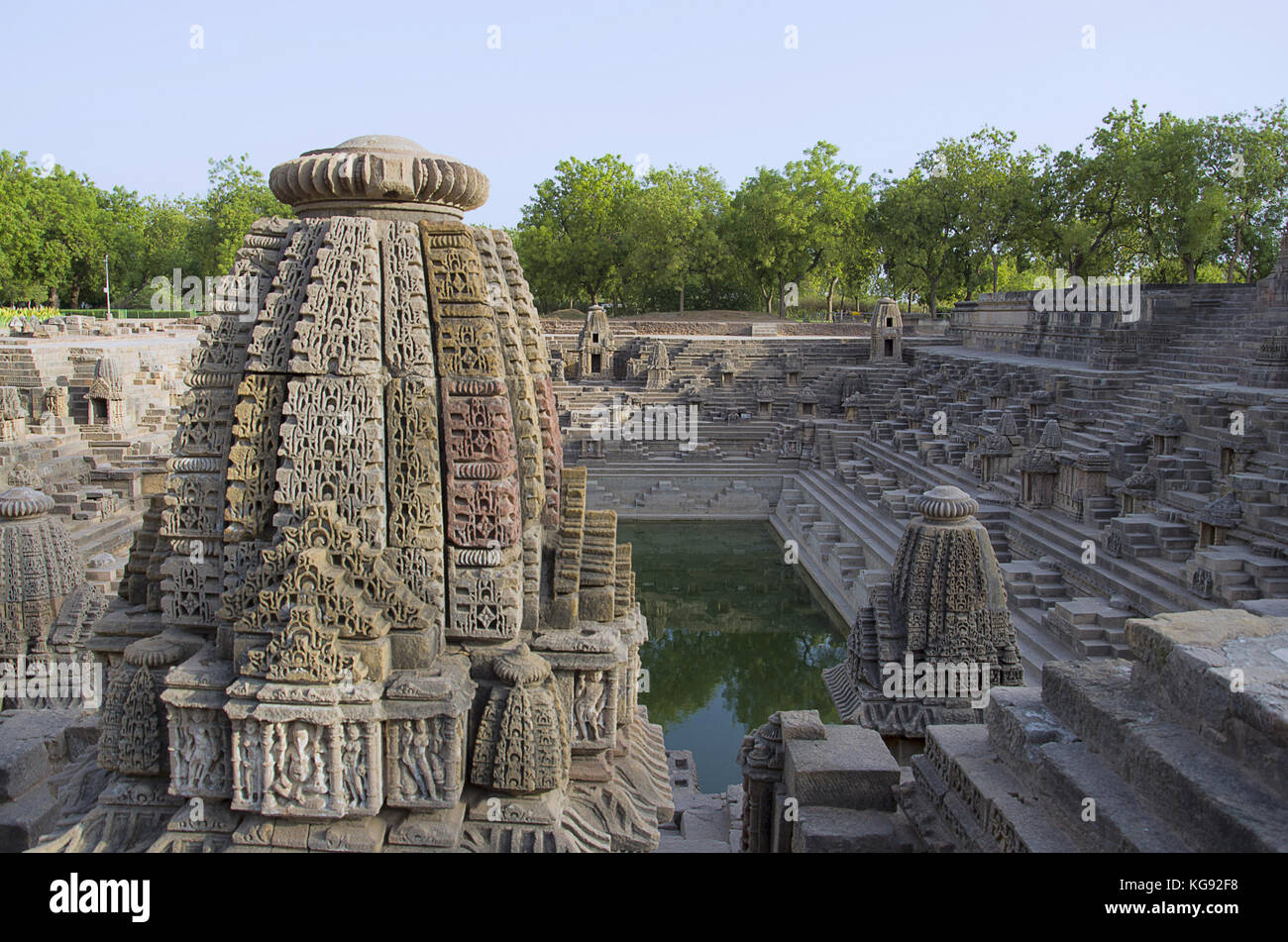 Small shrines and steps to reach the bottom of the reservoir, of the Sun Temple. Modhera village of Mehsana district, Gujarat, India Stock Photo