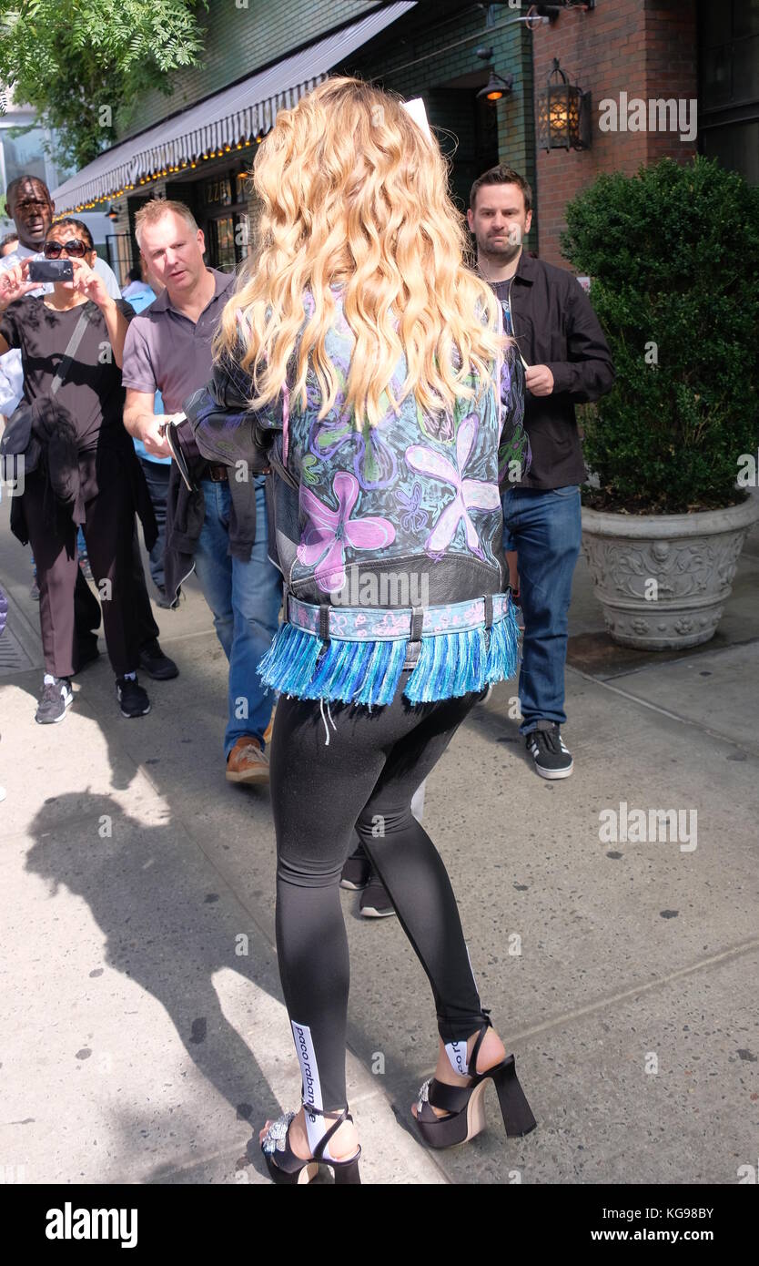 Paco rabanne leggings hi res stock photography and images Alamy