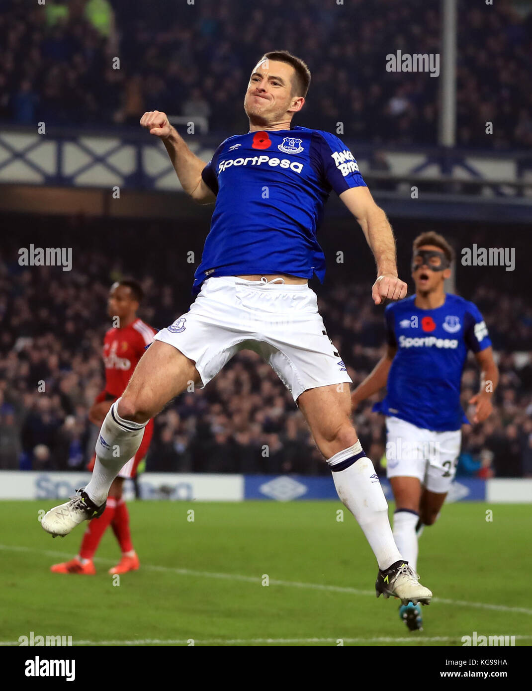 everton-s-leighton-baines-celebrates-scoring-his-side-s-third-goal-of