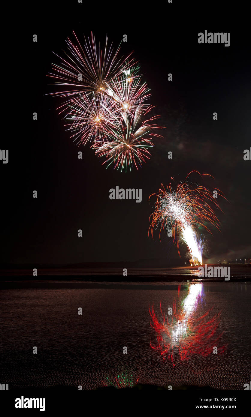 Fireworks 5 November, Musselburgh, East Lothian 2017, Scotland, UK Stock Photo