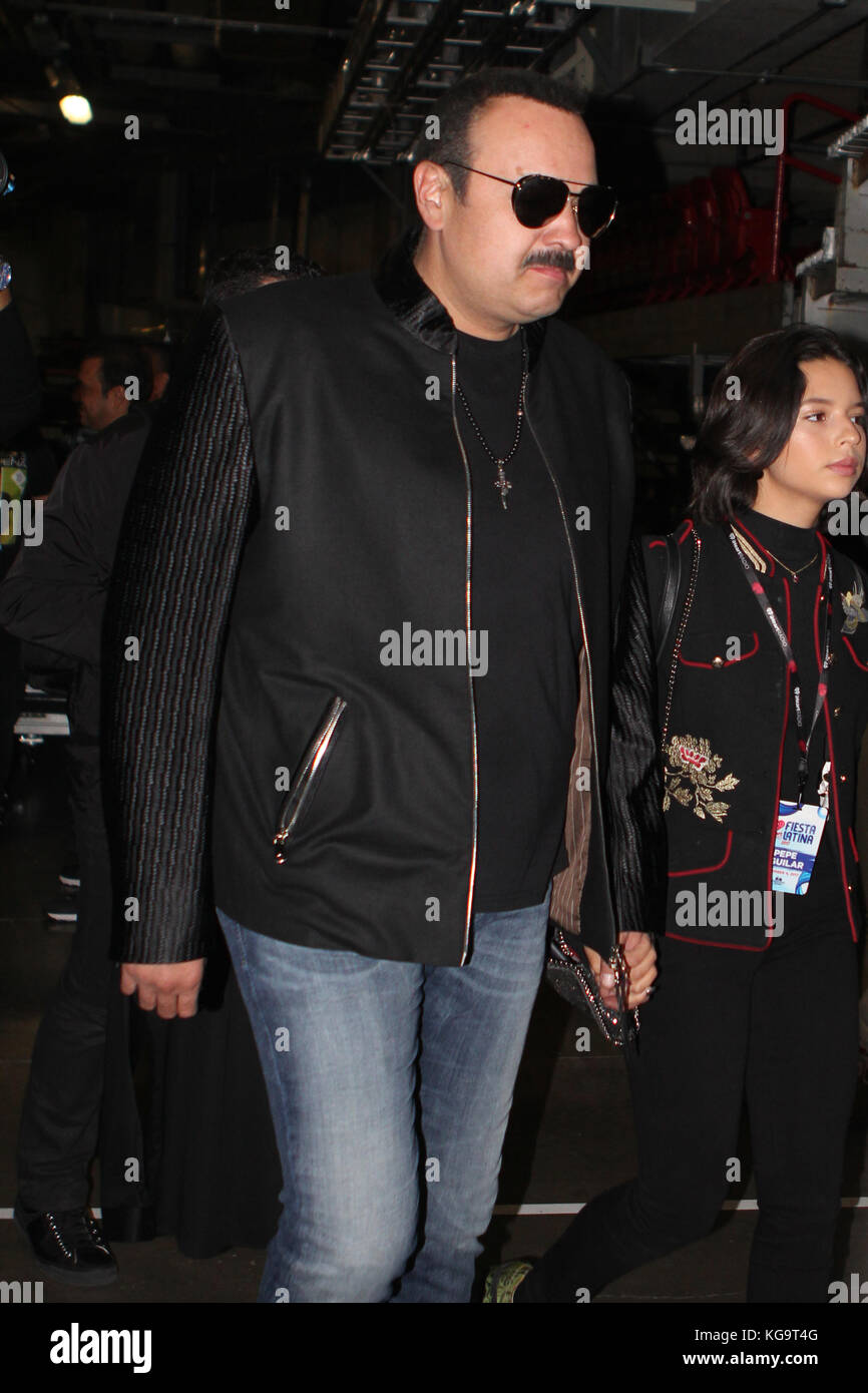 Pepe aguilar hi-res stock photography and images - Alamy