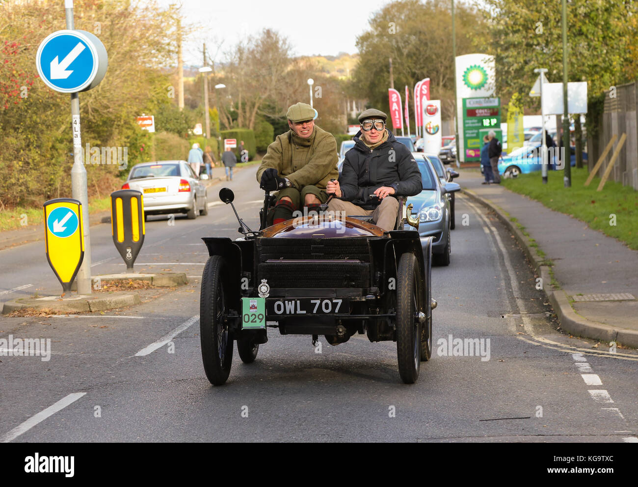 London, UK. 5th Nov, 2017. 1899 Wolseley competes in the London to Brighton Vintage Car Rally 2017. Credit: Richard avis/Alamy Live News Stock Photo