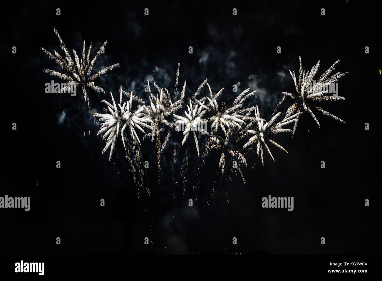 London, UK. 5th Nov, 2017. Hundreds attended Guy Fawkes Night free