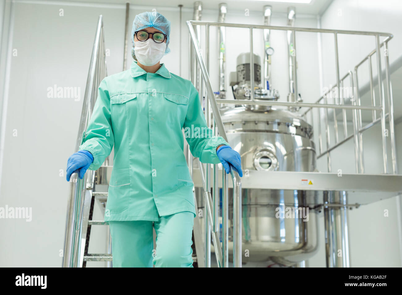 operator on the sterile clean production Stock Photo Alamy