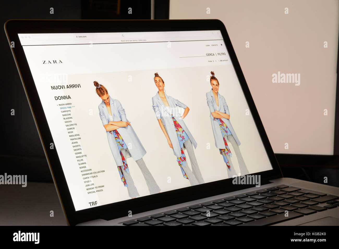 Milan, Italy - May 7, 2017: Zara brand website homepage. It's a spanish's  brand fashion e-commerce store Stock Photo - Alamy