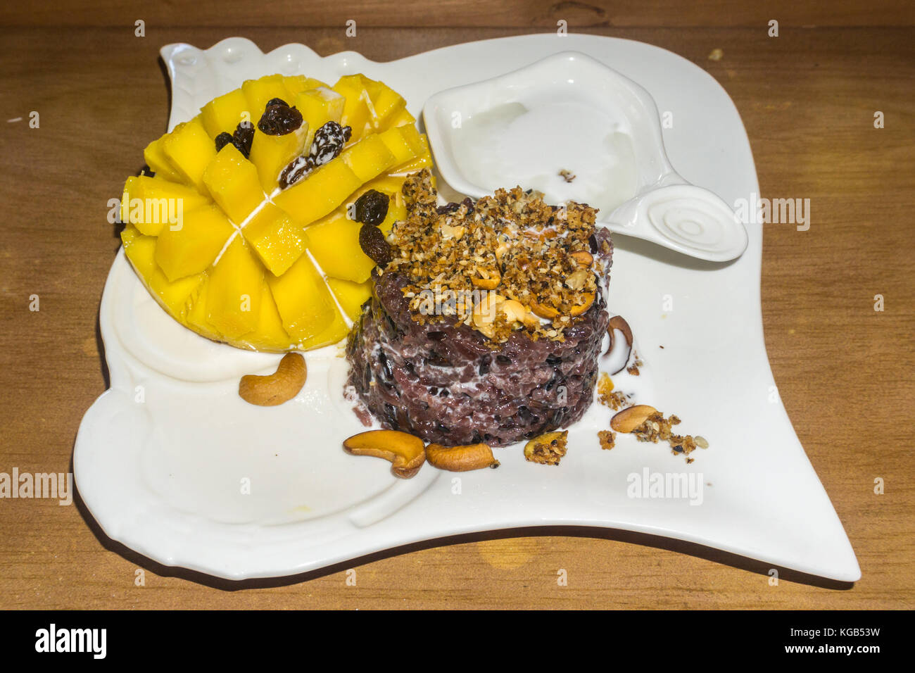 Purple Sticky Rice and Mango Stock Photo Alamy