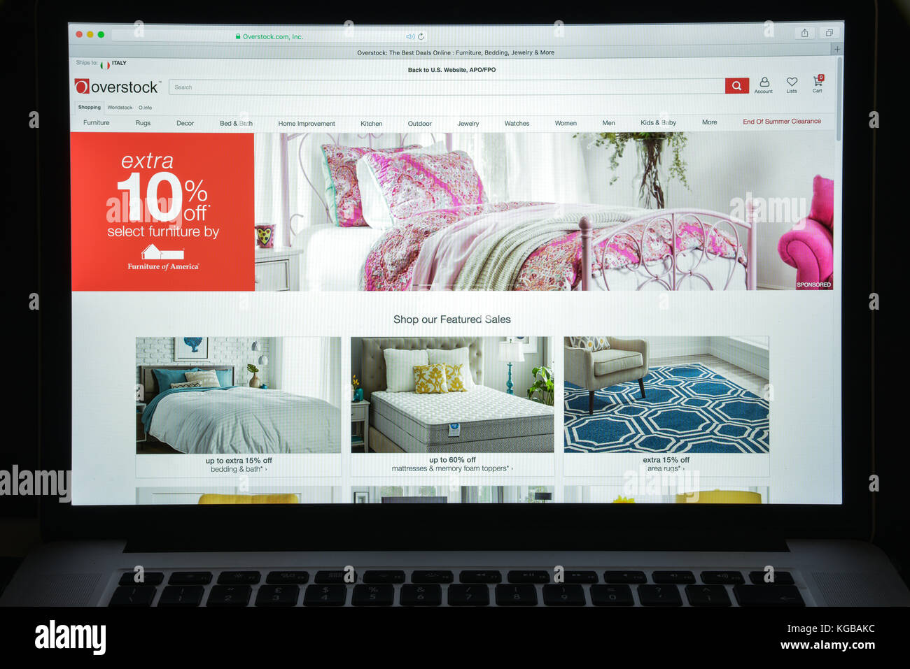 Overstock website online shopping hi-res stock photography and images - Alamy