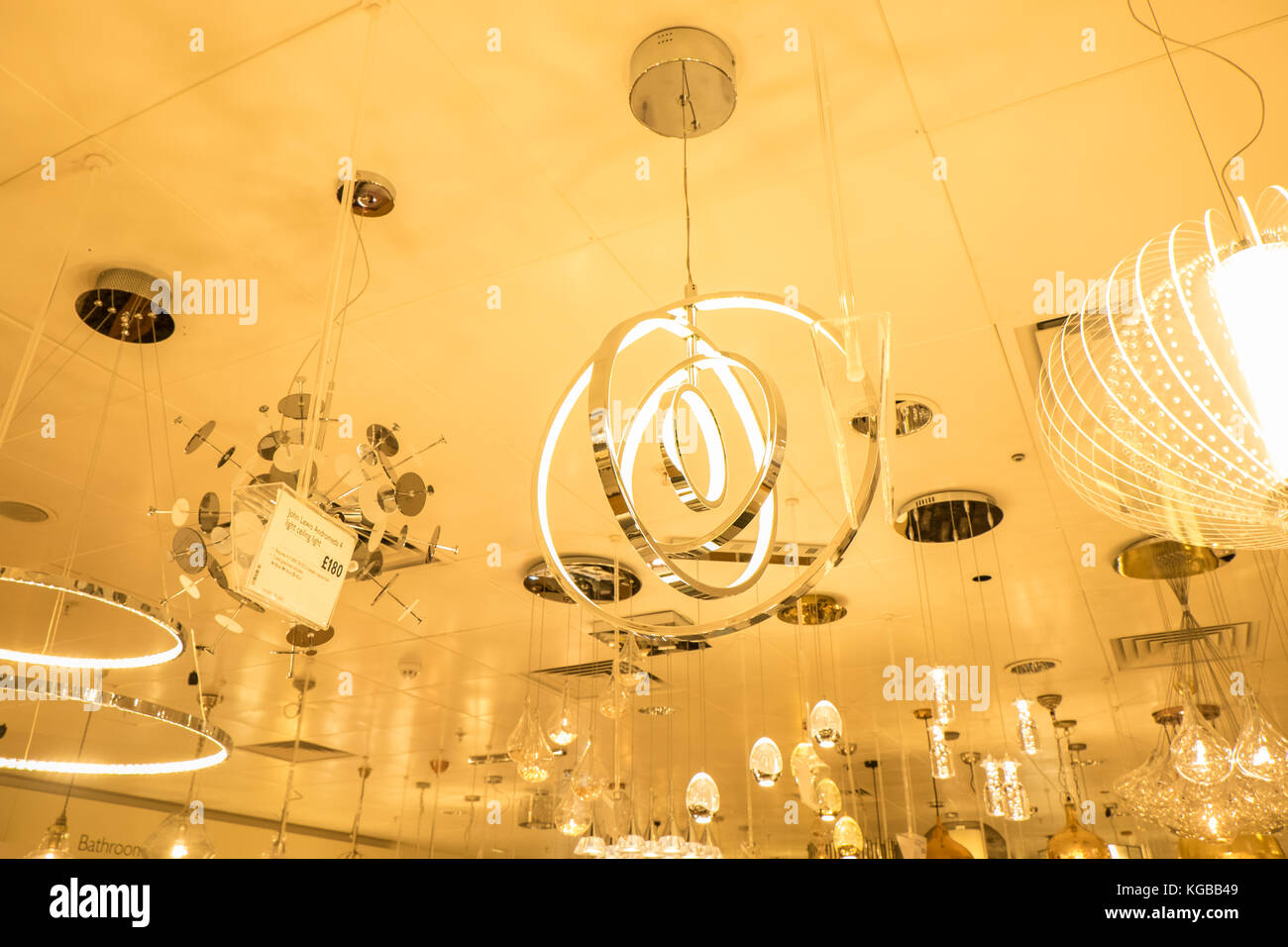 Shopping centre interior lighting hi-res stock photography and images ...