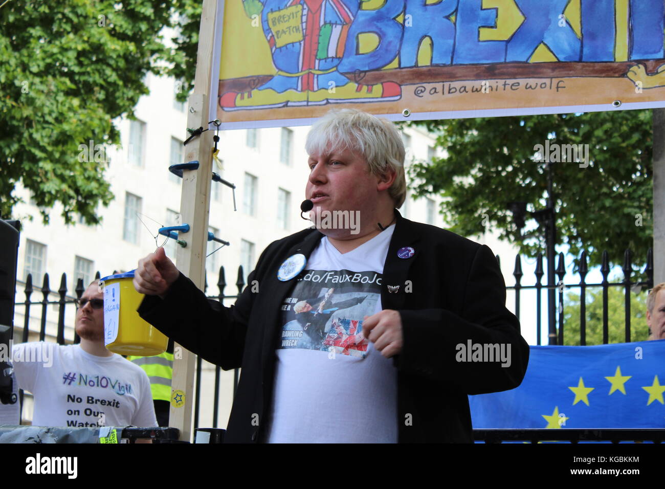 Boris Johnson impersonator Drew Galdron (aka 'Faux Bojo)' performs at an anti-Brexit protest opposite Downing Street, Westminster. Stock Photo