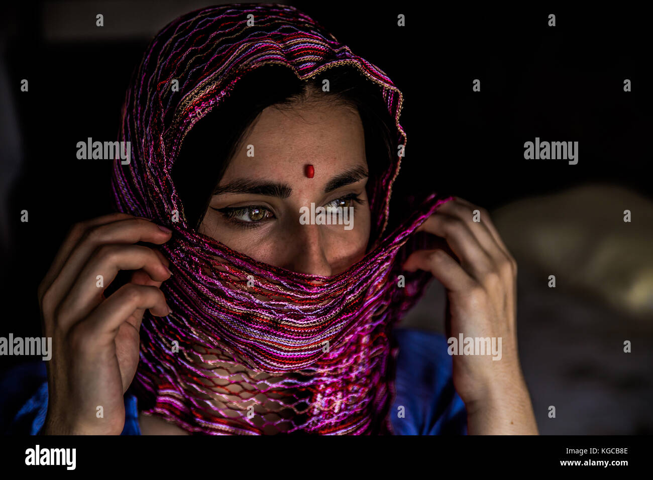 Sari indian woman hi-res stock photography and images - Alamy