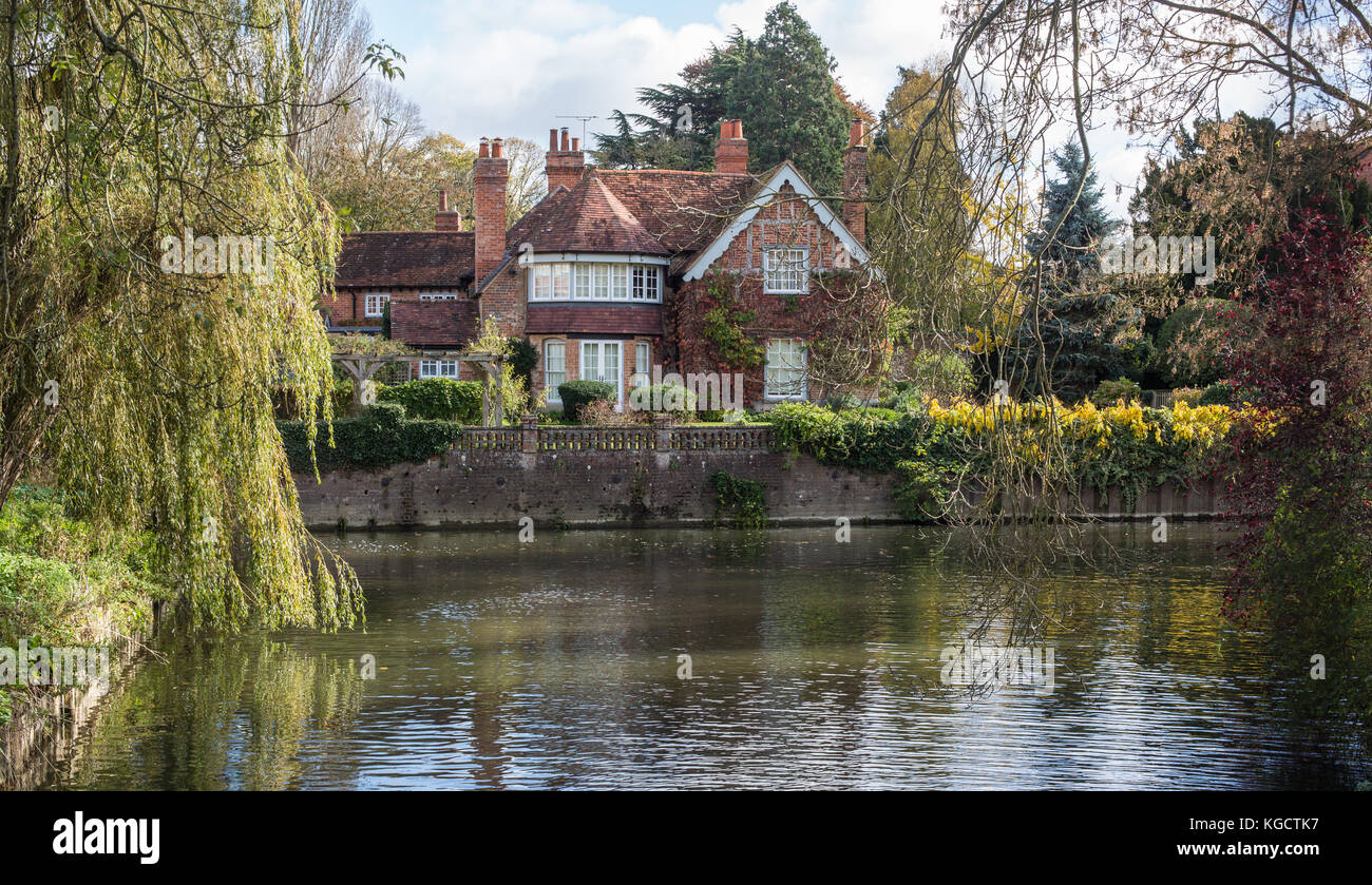 Pop Star George Michael S House At Goring On Thames Stock Photo Alamy,Simple Romantic Master Bedroom Designs