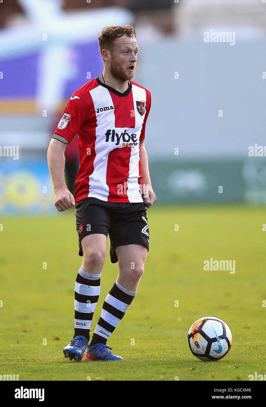 Exeter's Jake Taylor on the ball during the Emirates FA Cup, First Round match at St James Park, Exeter. PRESS ASSOCIATION Photo. Picture date: Sunday November 5, 2017. See PA story SOCCER Exeter. Photo credit should read: Mark Kerton/PA Wire. RESTRICTIONS: No use with unauthorised audio, video, data, fixture lists, club/league logos or 'live' services. Online in-match use limited to 75 images, no video emulation. No use in betting, games or single club/league/player publications. Stock Photo