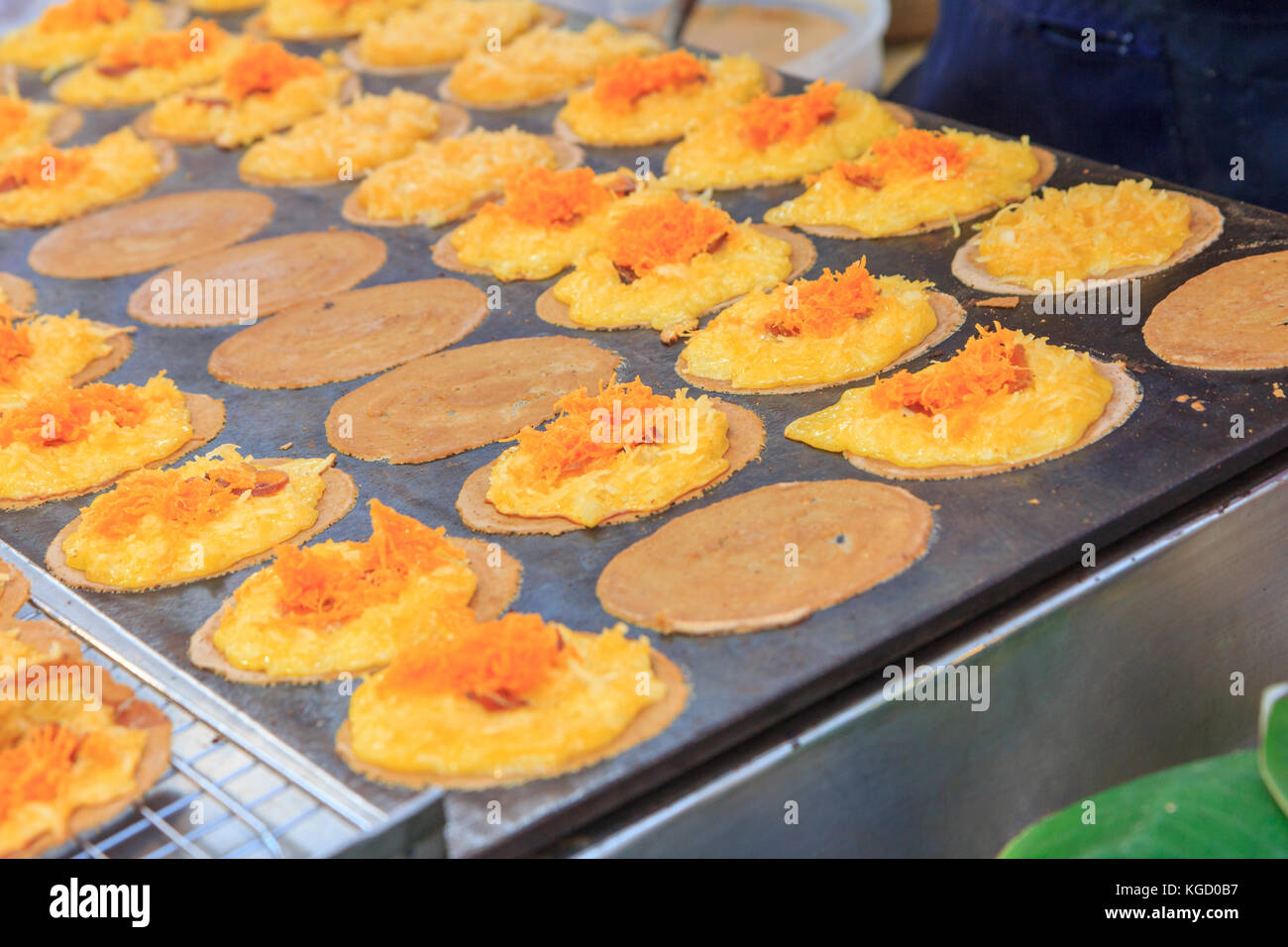 Thai Crispy Pancakes Stock Photo - Alamy