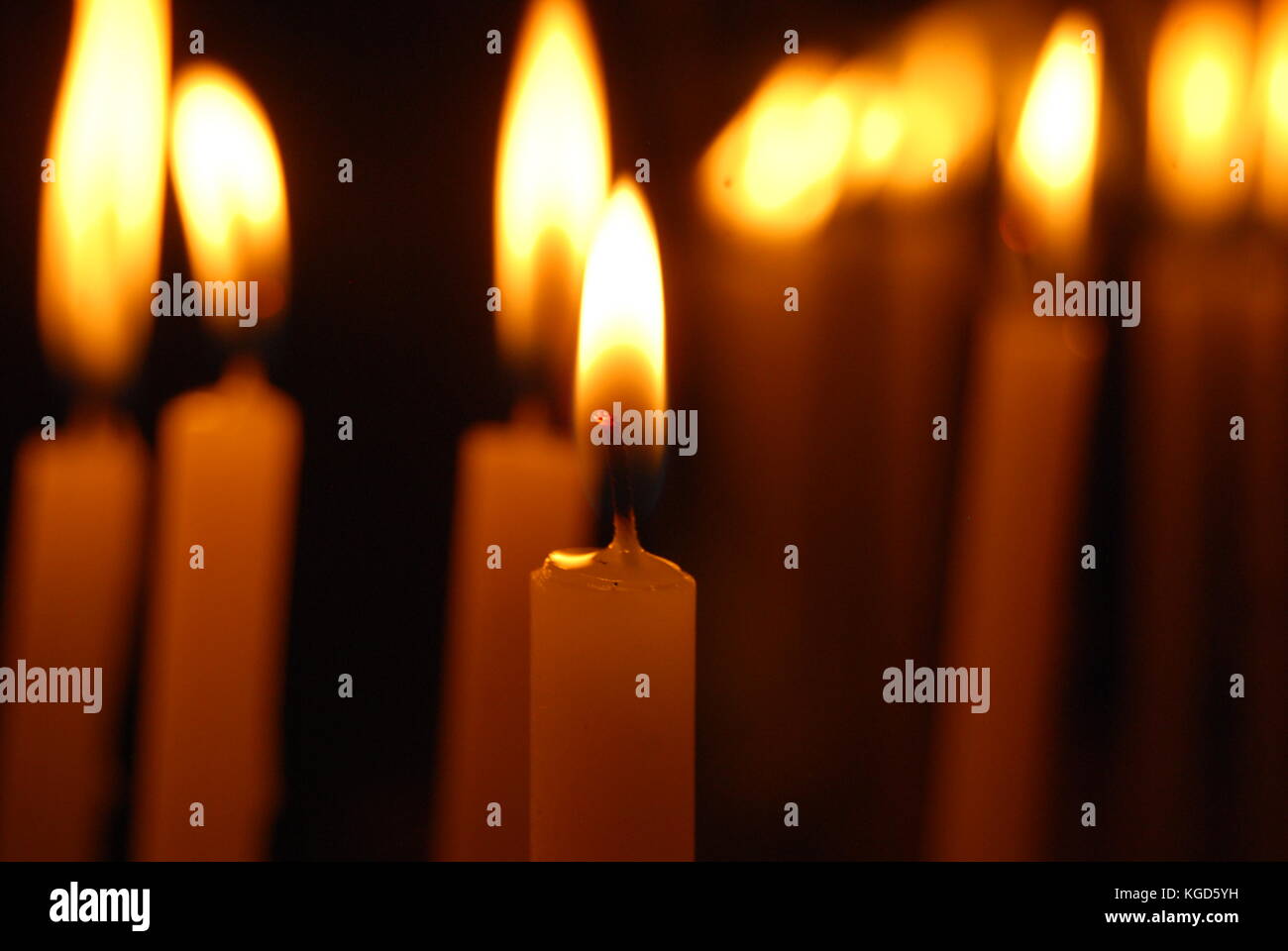 Rush light candles hires stock photography and images Alamy
