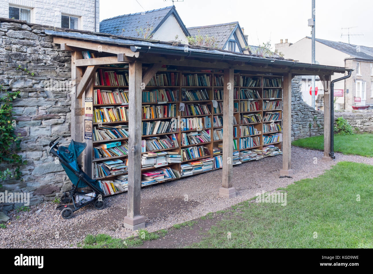 Bookshelves outdoors at Hay Castle Honesty Bookshop Stock Photo