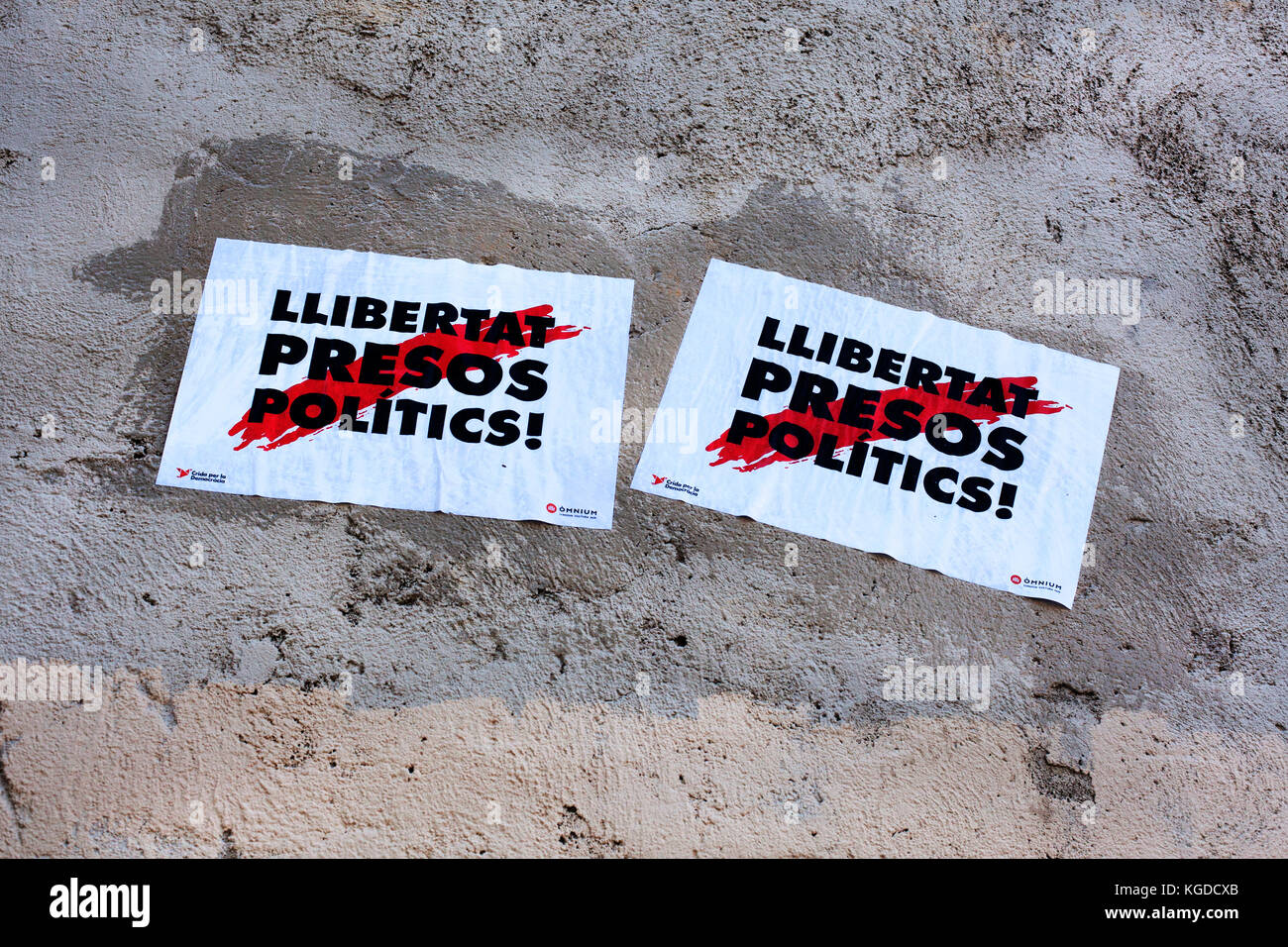 Political propaganda calling for the release of the imprisoned Catalan ex government ministers, Barcelona, Spain. Stock Photo